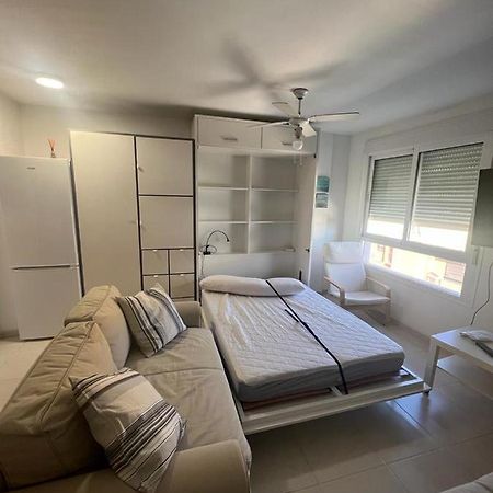 Estudio Playa La Bajadilla โรเกตัสเดมาร์ ภายนอก รูปภาพ