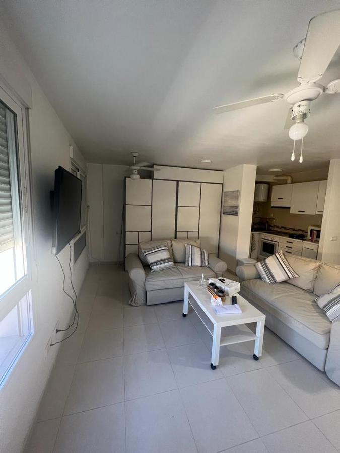 Estudio Playa La Bajadilla โรเกตัสเดมาร์ ภายนอก รูปภาพ