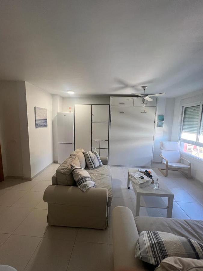 Estudio Playa La Bajadilla โรเกตัสเดมาร์ ภายนอก รูปภาพ